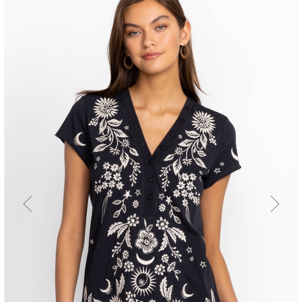 Johnny Was Oleander knit button tee with Floral Embroidery
